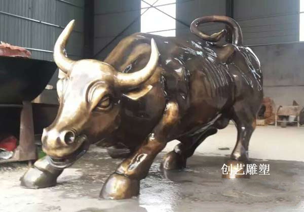铸铜牛雕塑高2.8米